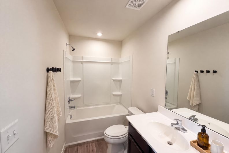 Photo 7 of 20 of 949 Blue Ash Way, Christiana, TN