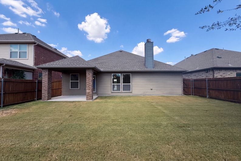 Photo 5 of 10 of 10217 Pear Valley Rd, McKinney, TX