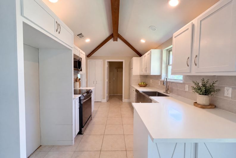 Photo 6 of 17 of 711 Rush Creek Dr, Allen, TX