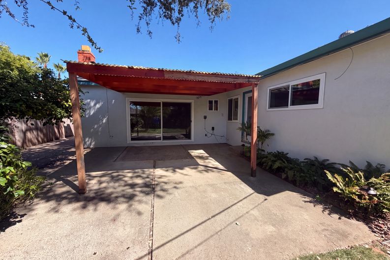 Photo 5 of 27 of 9630 Beachwood Dr, Orangevale, CA