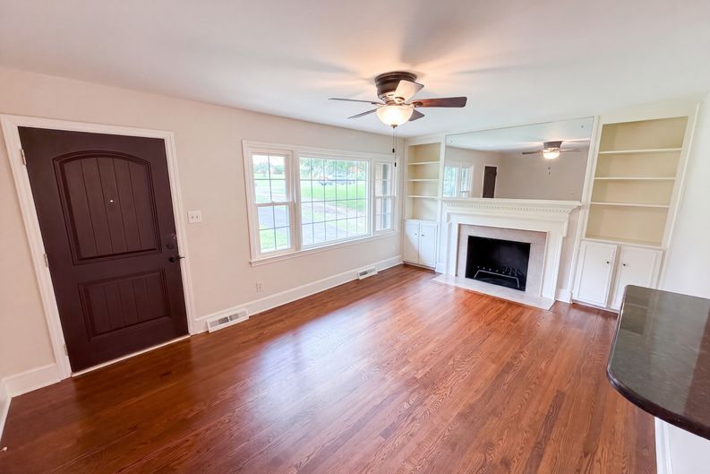 Photo 17 of 30 of 1527 Burnley Rd, Charlotte, NC