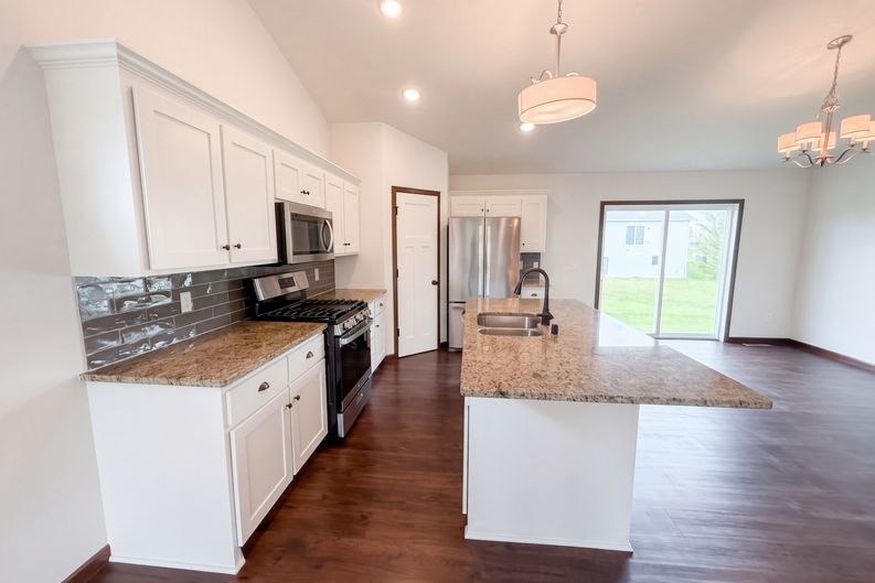 Photo 6 of 42 of 14971 Rabbit St NW, Ramsey, MN