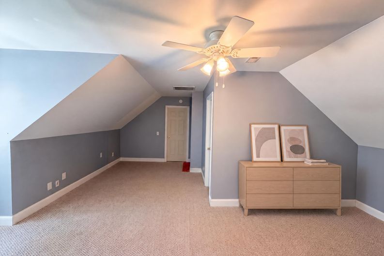 Photo 10 of 18 of 513 Saint Croix Dr, Holly Springs, NC