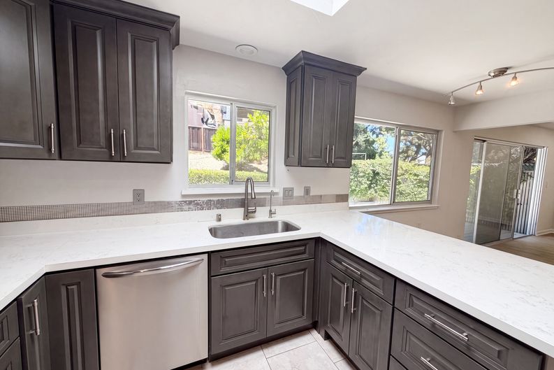 Photo 9 of 36 of 612 Tahos Rd, Orinda, CA