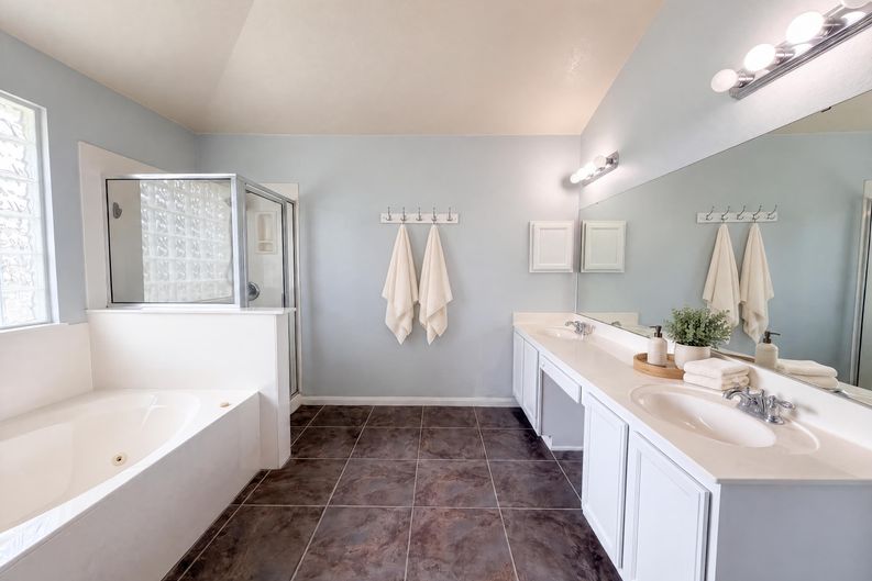 Photo 12 of 19 of 313 Crowfoot Dr, Harker Heights, TX