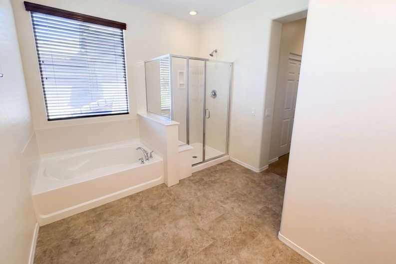 Photo 6 of 39 of 5227 W Bent Tree Dr, Phoenix, AZ