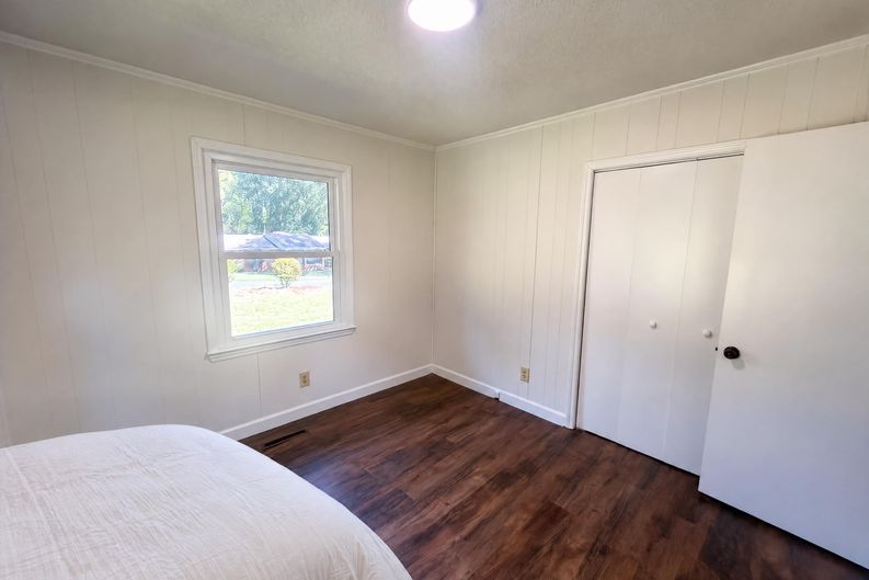 Photo 20 of 26 of 231 Oakgrove Rd, Asheboro, NC