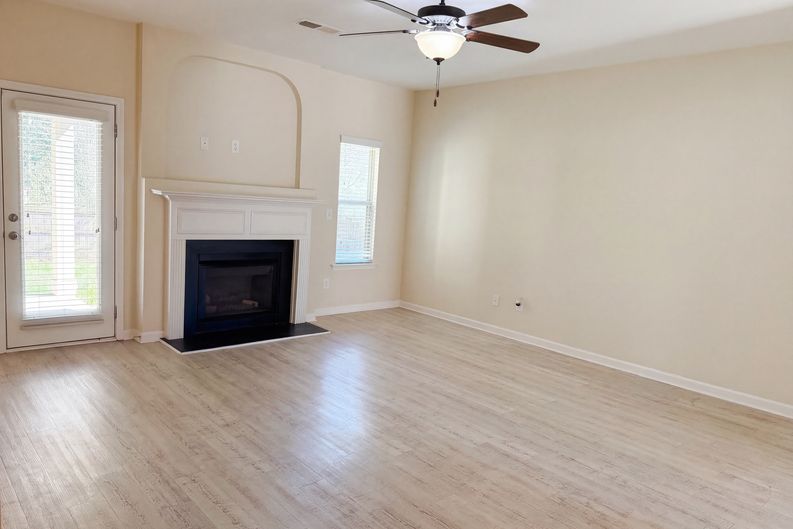 Photo 3 of 32 of 249 Knight Valley Cir, Columbia, SC