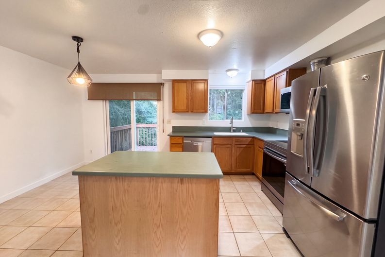Photo 10 of 35 of 13615 97th Ave NW, Gig Harbor, WA