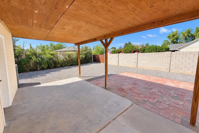 Photo 8 of 30 of 542 W Lewis Ave, Phoenix, AZ