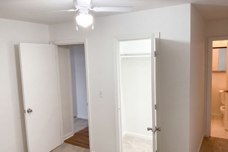Photo 4 of 16 of 329 25th Ave NW, Center Point, AL