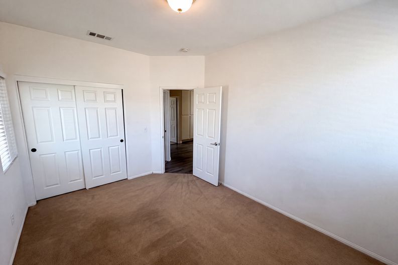 Photo 16 of 24 of 4519 Kalpesh Ct, Hemet, CA