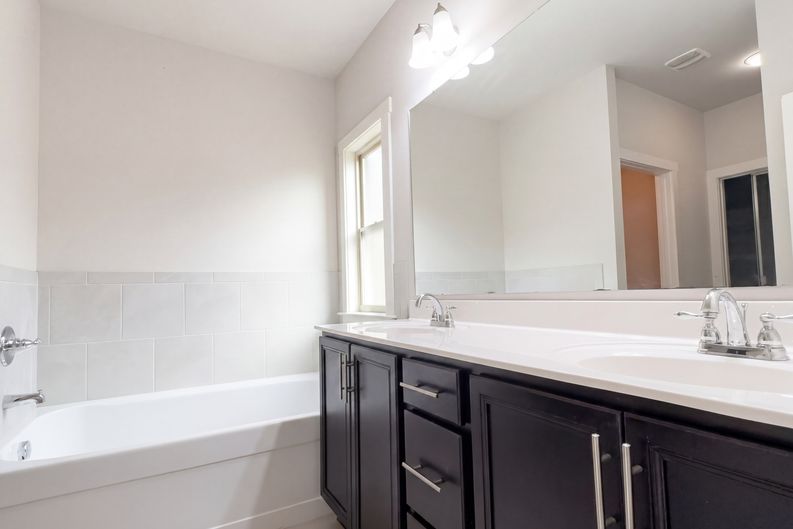 Photo 18 of 25 of 24 Silky Oak Cir SW, Huntsville, AL