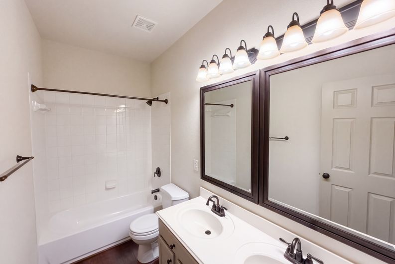 Photo 17 of 29 of 8152 Black Sumac Dr, Fort Worth, TX