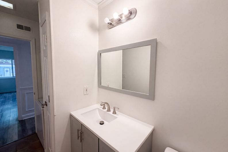 Photo 10 of 16 of 7040 Longstreet Dr, Raleigh, NC