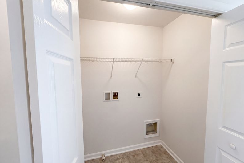 Photo 18 of 22 of 3318 Fernview Dr, Lawrenceville, GA