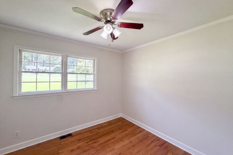 Photo 8 of 15 of 3907 Alameda St, Durham, NC