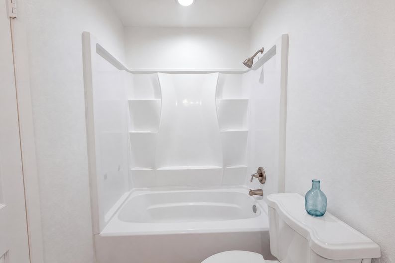 Photo 13 of 17 of 1110 N Las Posas Ct, Ridgecrest, CA