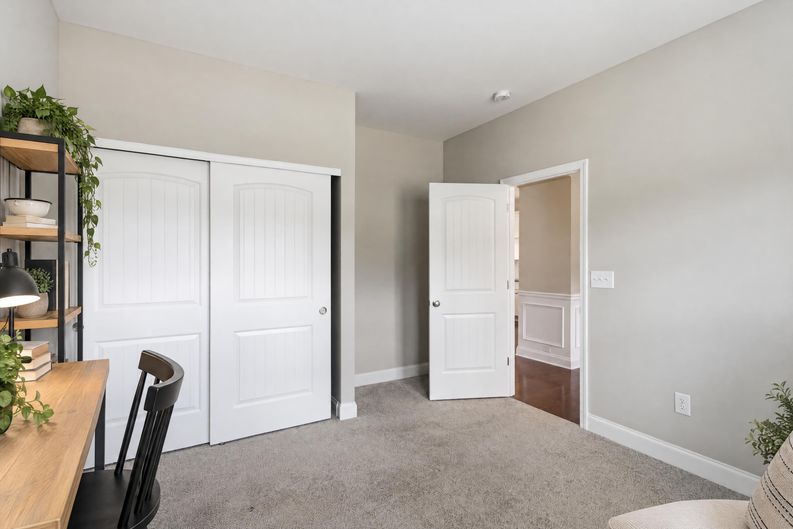 Photo 17 of 33 of 210 Balsam Dr, Dallas, GA