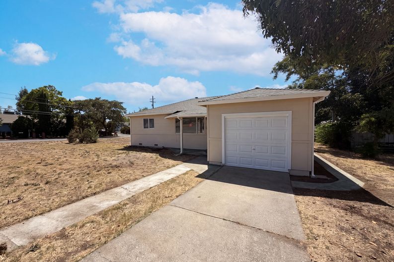 Photo 19 of 23 of 918 Harrison Ave, Lincoln, CA