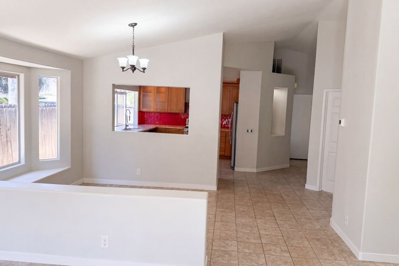 Photo 8 of 19 of 1827 Corte Amarillo, Oceanside, CA