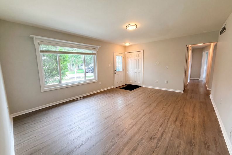 Photo 7 of 21 of 42195 Fairview Dr, Canton, MI