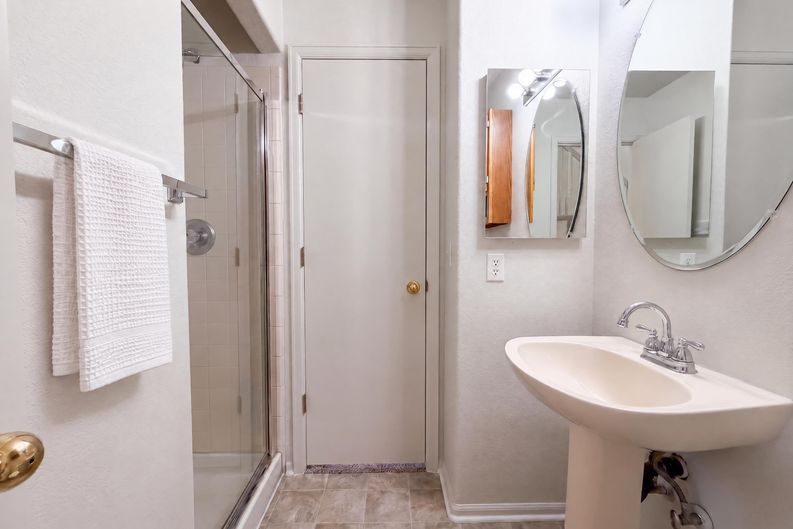 Photo 19 of 40 of 821 Sage Sparrow Cir, Highlands Ranch, CO