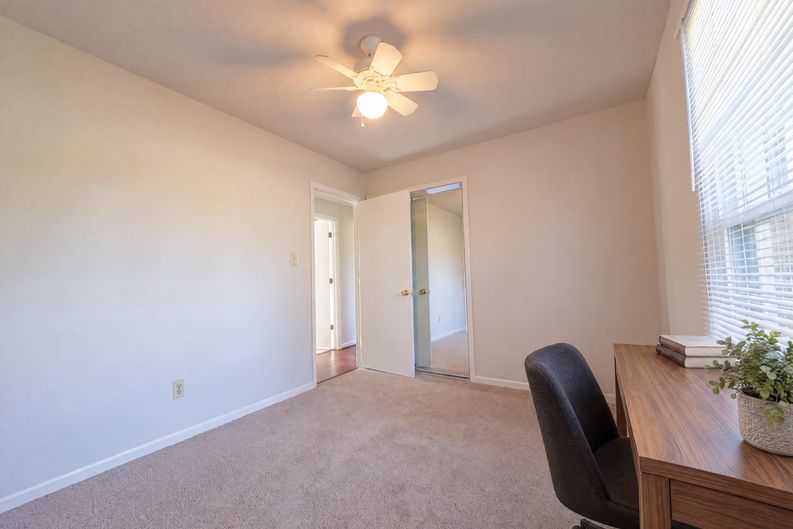 Photo 13 of 16 of 3311 Woodmere Ct, Hope Mills, NC