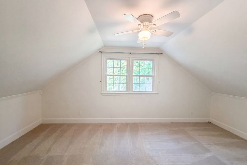 Photo 13 of 24 of 112 Queensferry Rd, Cary, NC