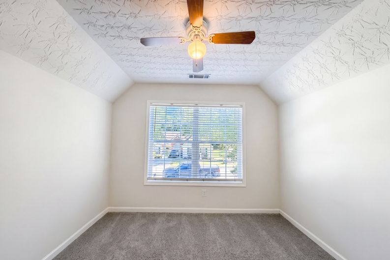 Photo 16 of 29 of 3324 Baymount Way, Lawrenceville, GA
