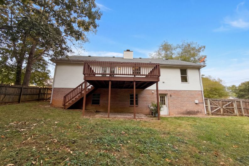 Photo 5 of 26 of 1201 Verkler Dr, Clarksville, TN