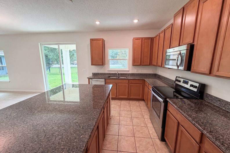 Photo 11 of 31 of 811 Maple Leaf Loop, Winter Springs, FL