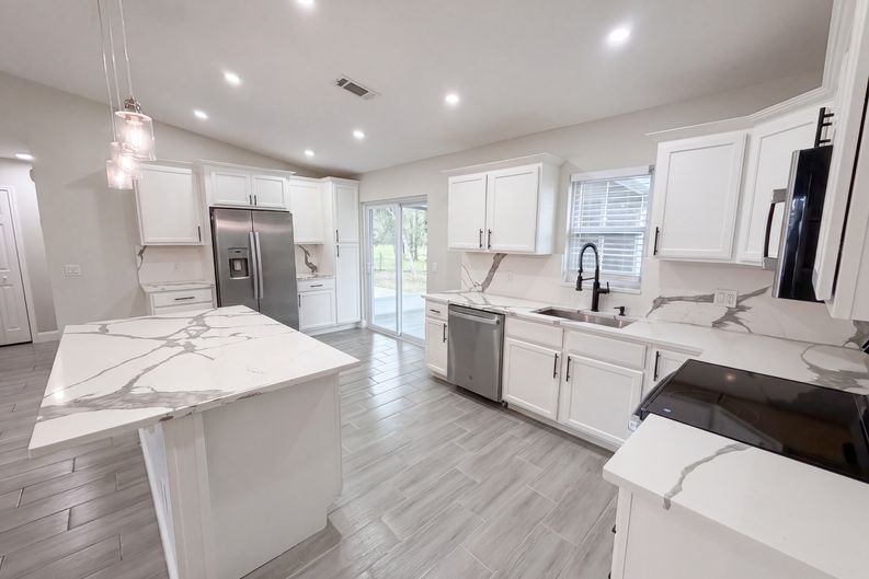 Photo 26 of 37 of 8165 Ridge Rd, Weeki Wachee, FL
