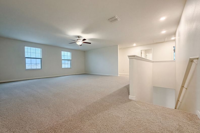 Photo 25 of 42 of 11849 Blackeyed Susan Dr, Riverview, FL