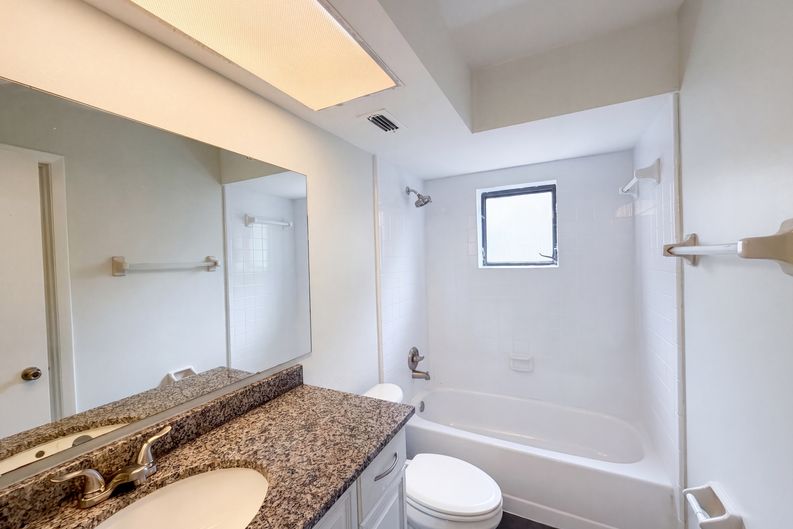 Photo 16 of 21 of 3622 Shady Grove Cir, Orlando, FL