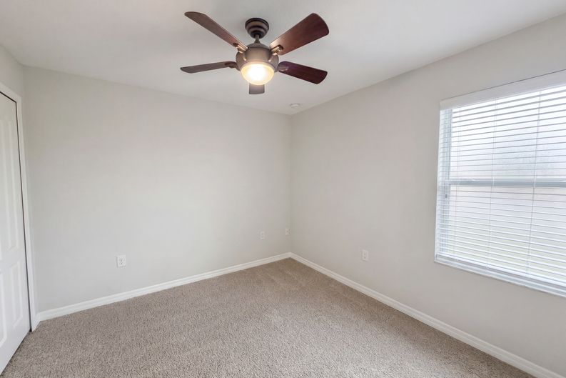 Photo 8 of 26 of 1308 Seburn Rd, Apopka, FL