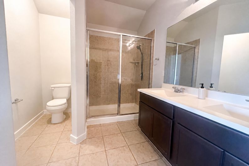 Photo 19 of 21 of 5909 Urbano Bnd, Round Rock, TX