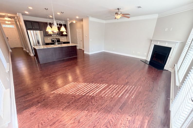 Photo 3 of 24 of 10555 Naramore Ln, Alpharetta, GA