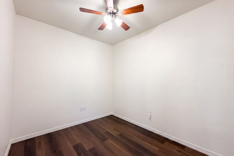 Photo 12 of 47 of 1416 Hickory View Cir, Parrish, FL
