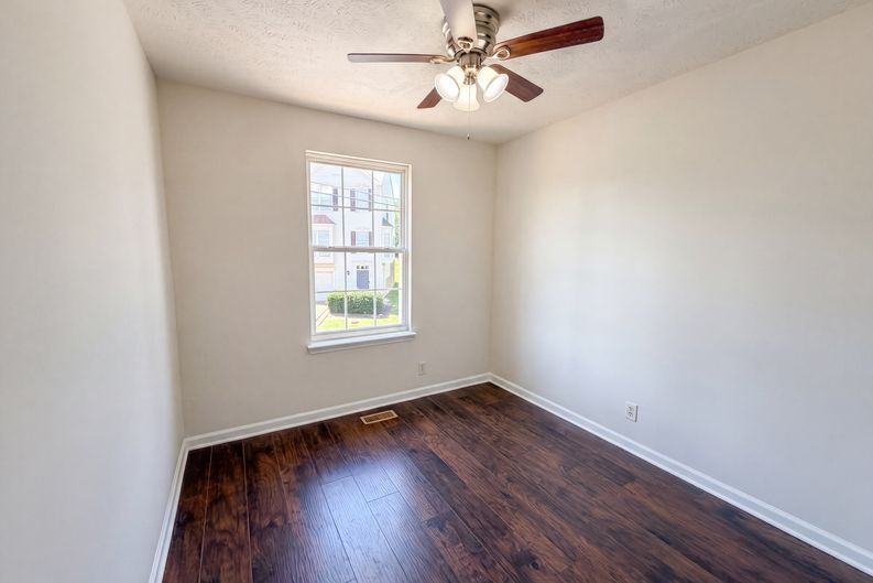 Photo 10 of 23 of 5170 Hickory Hollow Pkwy, Antioch, TN