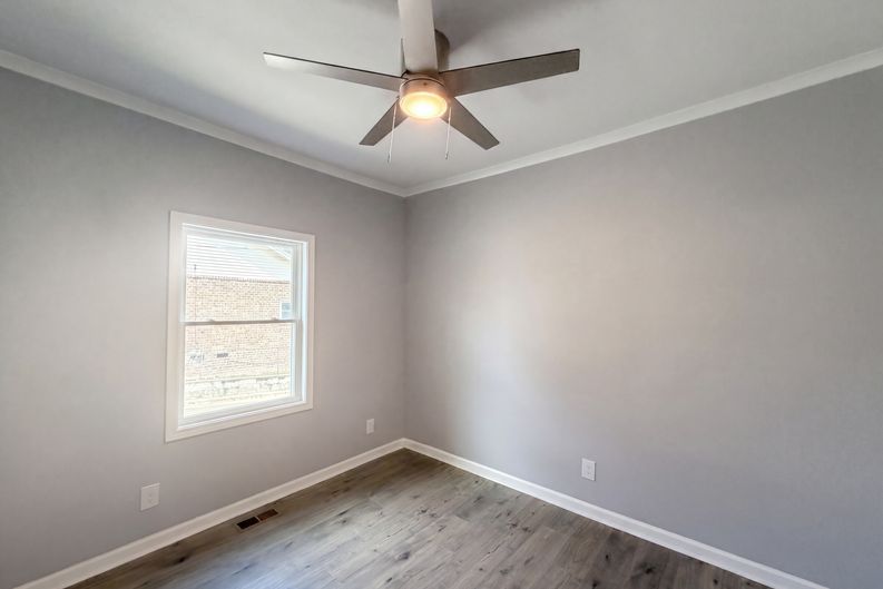 Photo 11 of 16 of 1501 S Roxboro St, Durham, NC