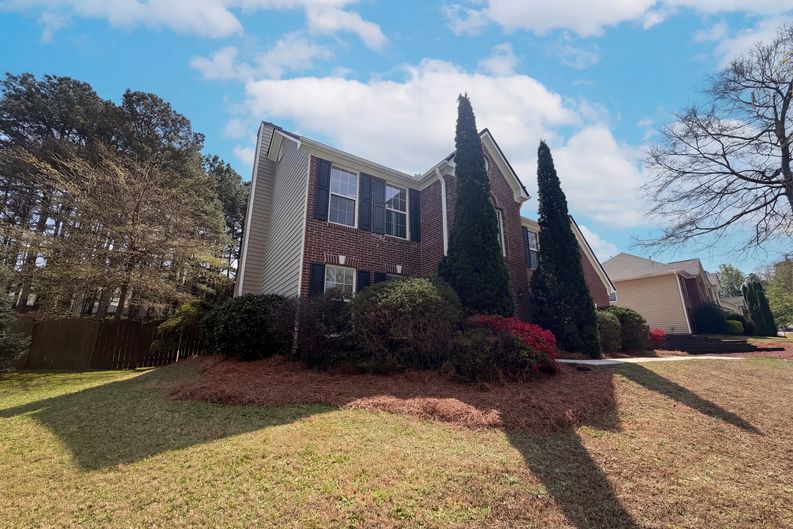 Photo 8 of 25 of 3099 Brooksong Way, Dacula, GA