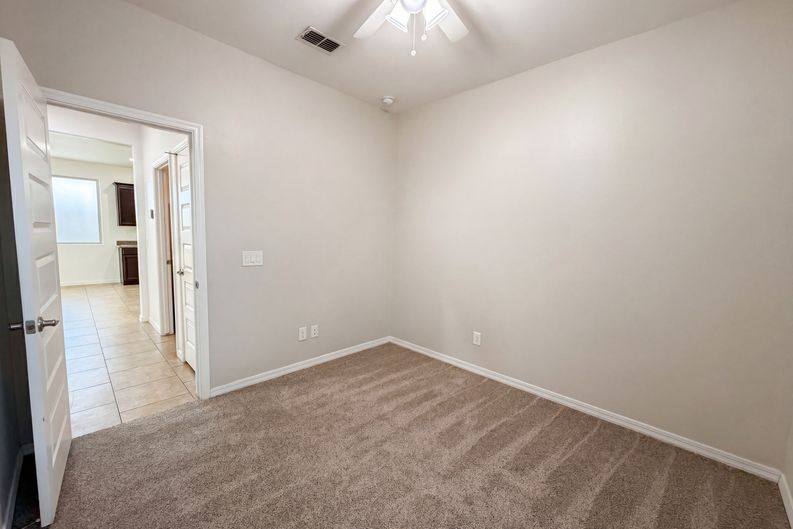 Photo 18 of 23 of 112 E Bernie Ln, Gilbert, AZ