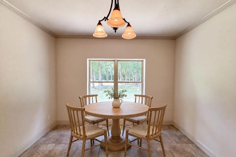 Photo 6 of 25 of 121 Rey Del Mar Cir, Weatherford, TX