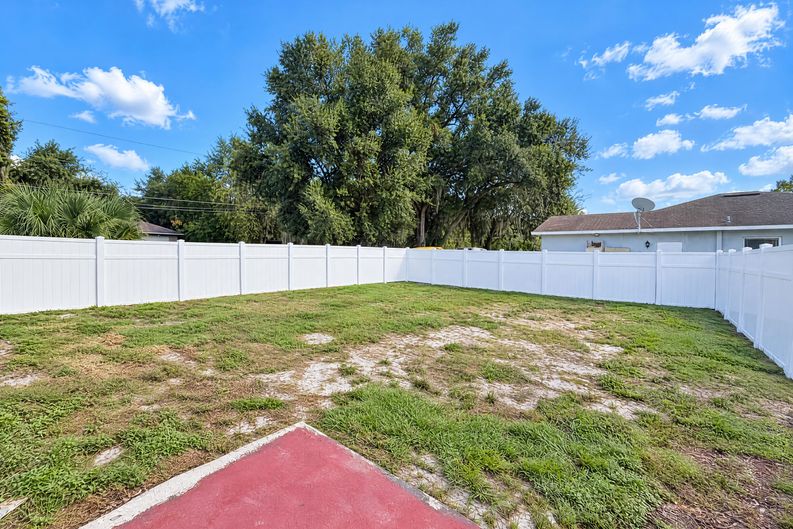Photo 18 of 19 of 2949 Illinois Ave, Lakeland, FL