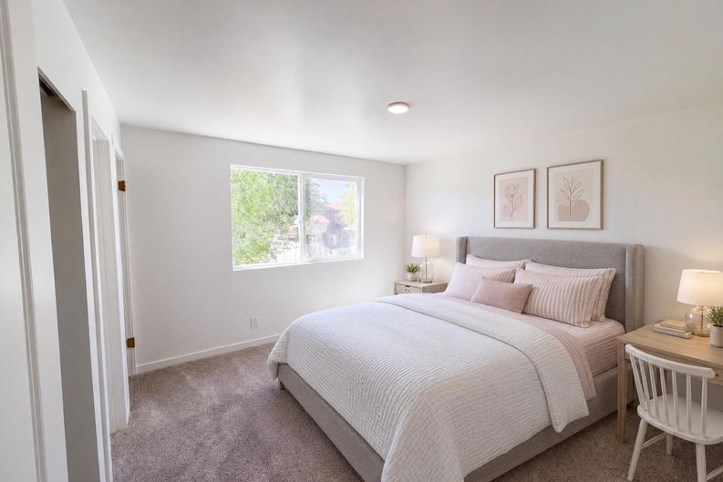 Photo 4 of 24 of 4259 W Stane Ave, West Valley City, UT