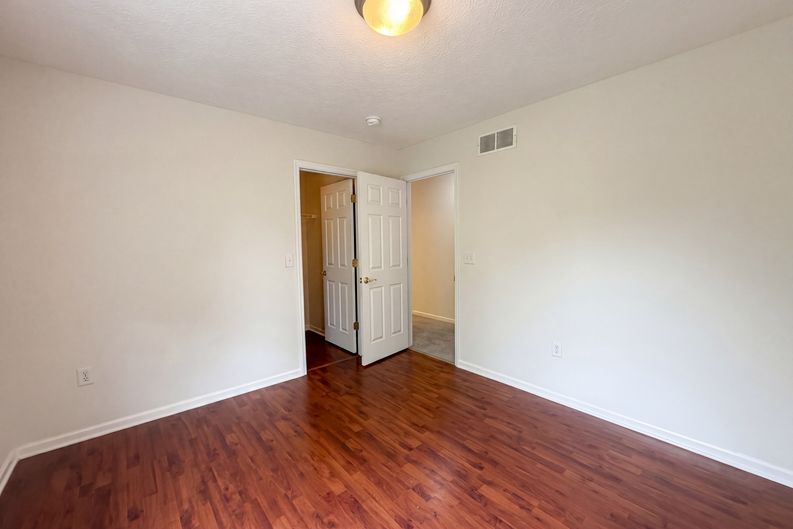 Photo 23 of 51 of 7966 Lazelle Woods Dr, Westerville, OH