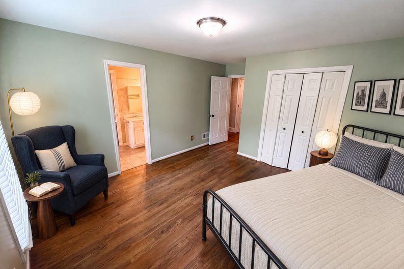 Photo 4 of 39 of 135 N Clublands Ct, Johns Creek, GA