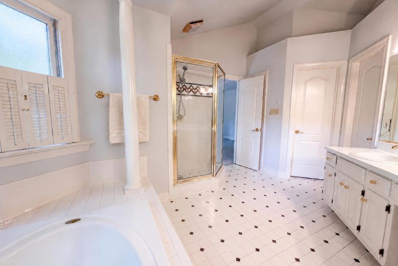 Photo 21 of 29 of 5806 Fox Briar Way, Midlothian, VA