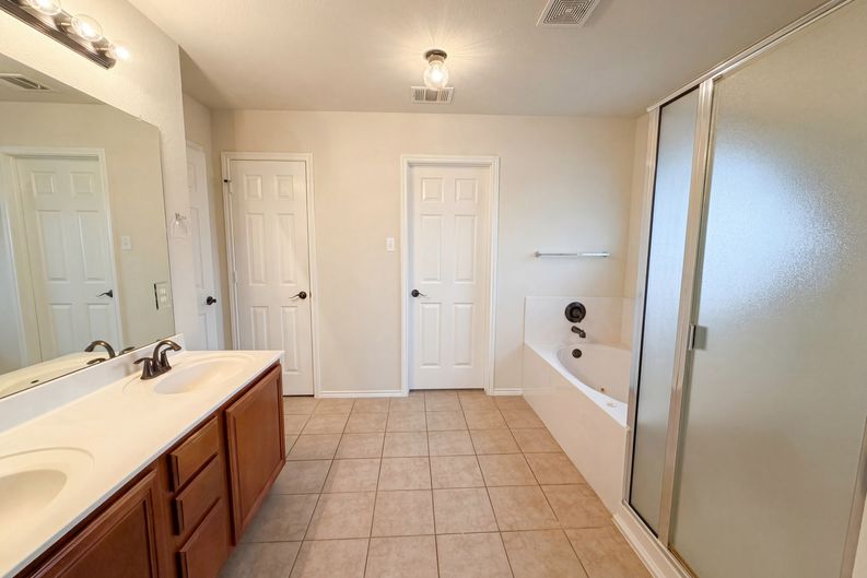 Photo 6 of 24 of 6206 Suellen Ln, Killeen, TX